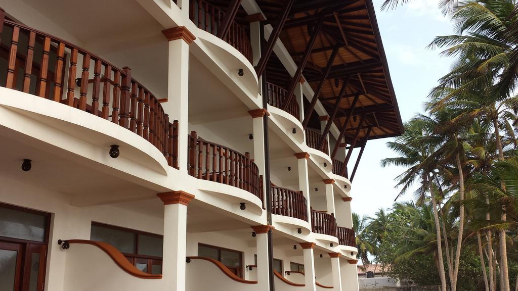 Whispering Palms Hotel Бентота Экстерьер фото