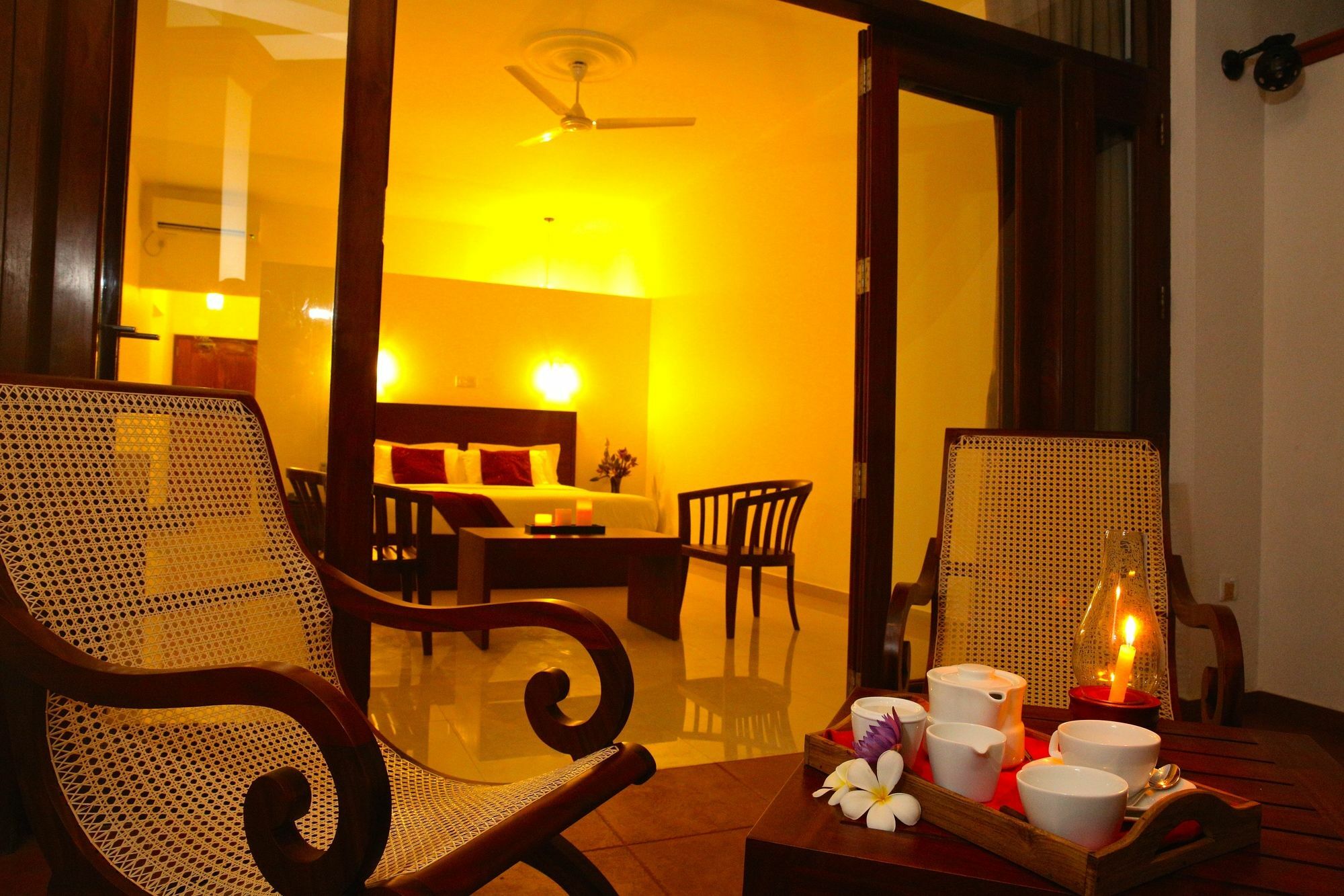 Whispering Palms Hotel Бентота Экстерьер фото